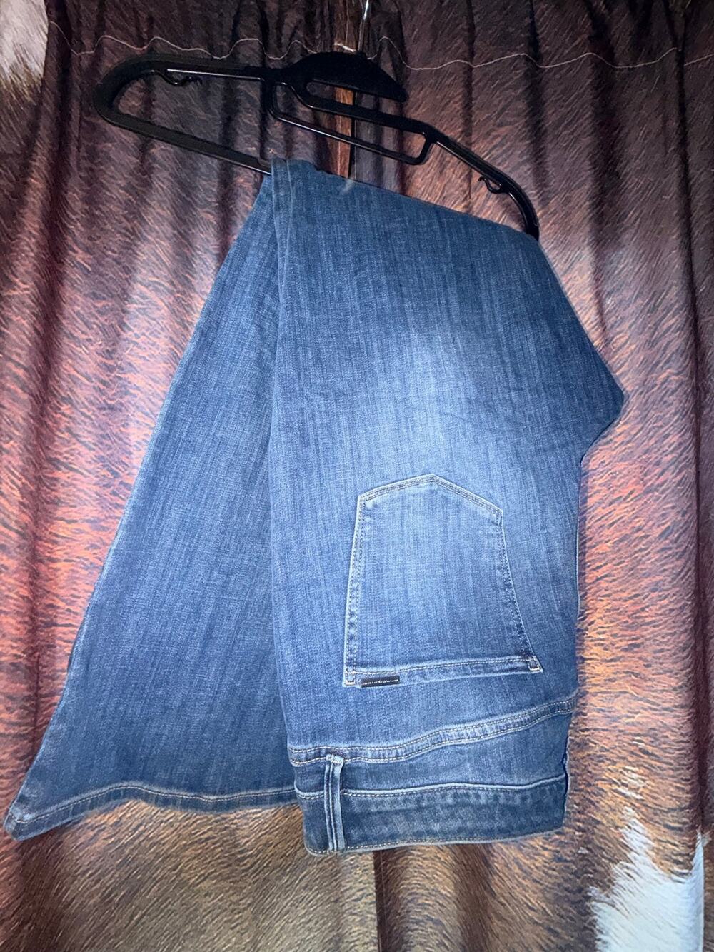 White House Black Market “Mid-Rise Slim Boot” Jeans — Size 14